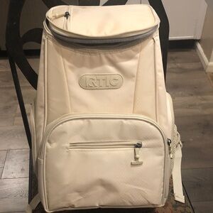 RTIC Cream cooler backpack